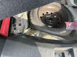 Lancia Ypsilon 1.2I  SILVER picture 11