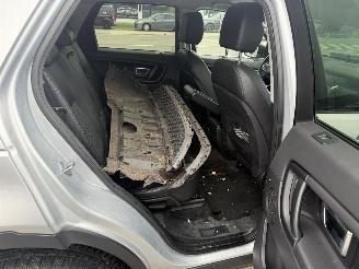 Land Rover Discovery Sport 2.0 TD4 HSE picture 15
