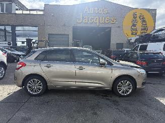 uszkodzony samochody osobowe Citroën C4 1.6I VTI SEDUCTION 2012/1