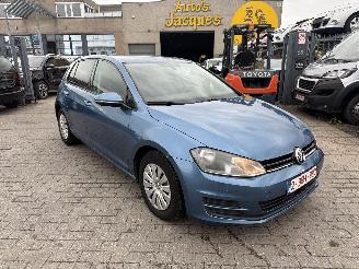 Schadeauto Volkswagen Golf 1.6 TDI 2013/5