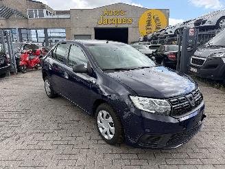 Schadeauto Dacia Logan AMBIANCE 2017/10