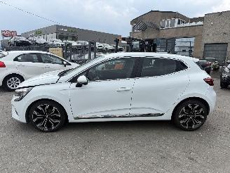 Renault Clio PAS POUR LA FRANCE picture 3
