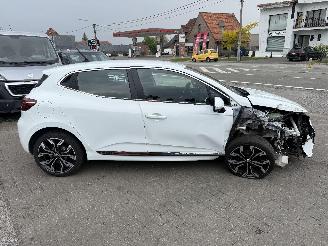 Renault Clio PAS POUR LA FRANCE picture 4