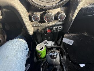 Mini Cooper 1.5 picture 19