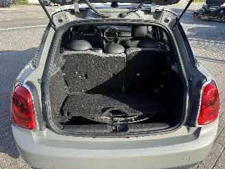 Mini Cooper 1.5 picture 13