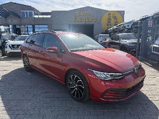 Voiture accidenté Volkswagen Golf 1.0 VARIANT LIFE 2021/3