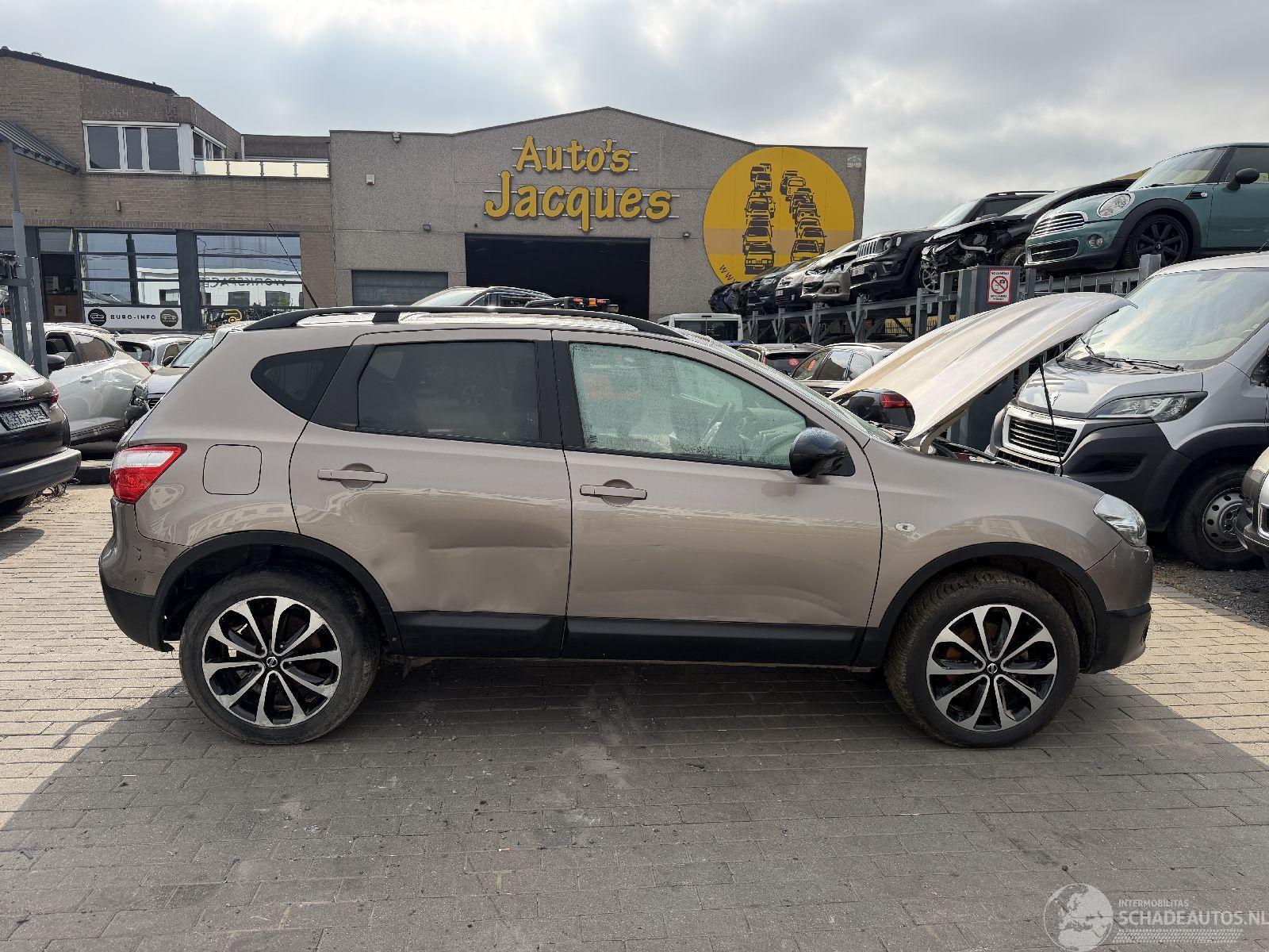 Nissan Qashqai 1.6 DCI TITANIC