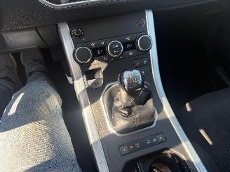 Land Rover Range Rover EVOQUE 2.0 SE picture 24