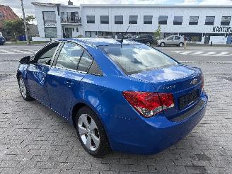 Chevrolet Cruze 1.8I LT SEDAN picture 5