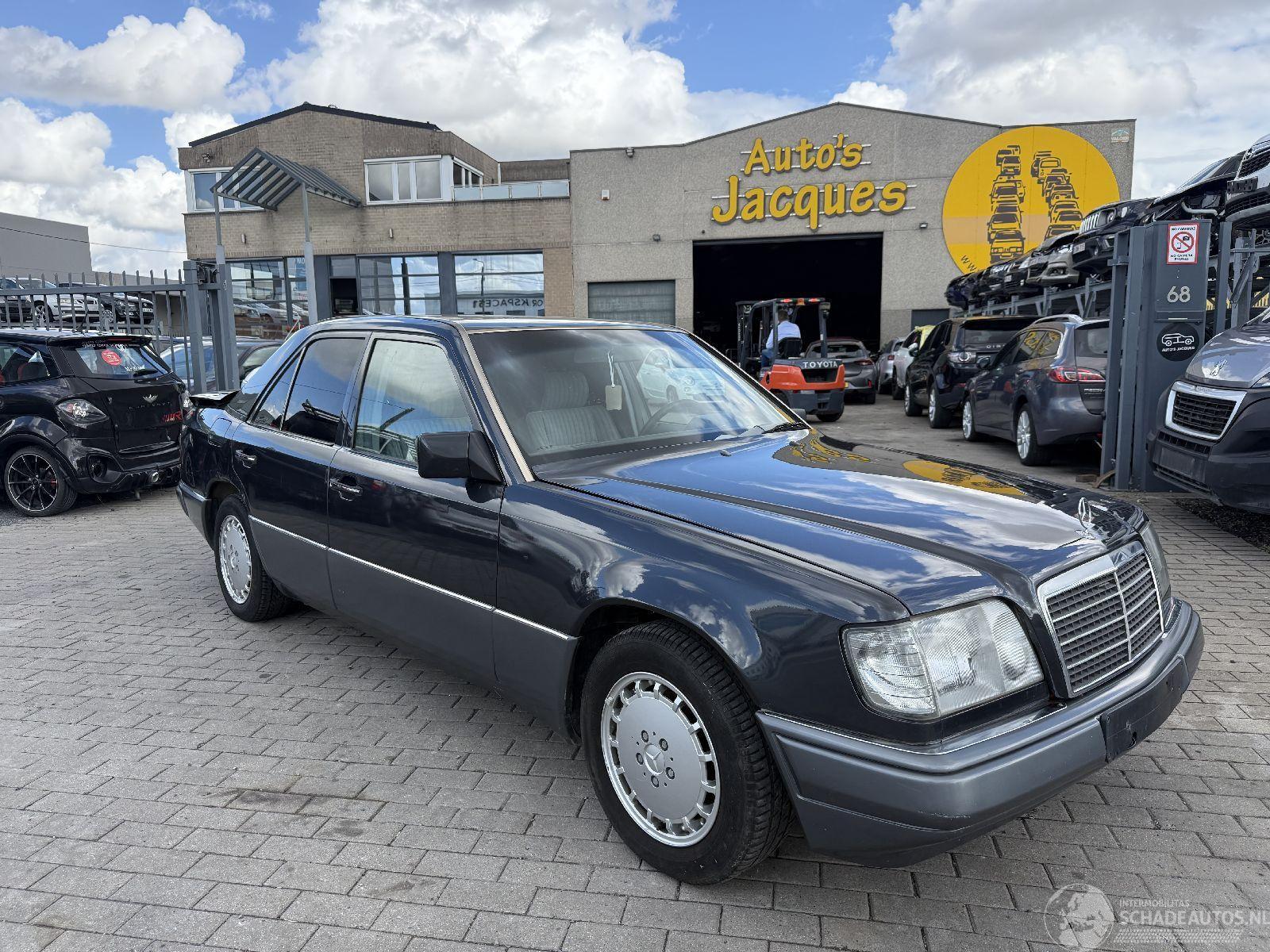 Mercedes 200-serie 124