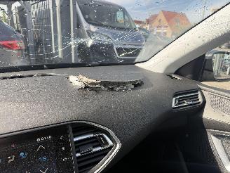 Peugeot 308 1.5 HDI AUTOMAT picture 28