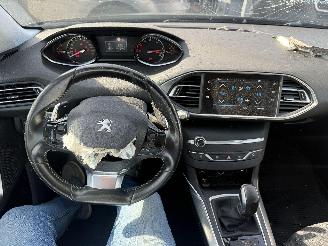 Peugeot 308 1.5 HDI AUTOMAT picture 7