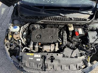 Peugeot 308 1.5 HDI AUTOMAT picture 11