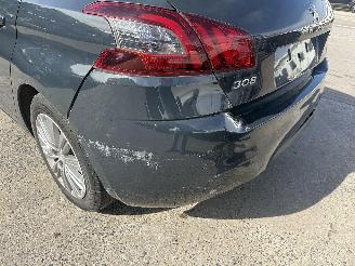 Peugeot 308 1.5 HDI AUTOMAT picture 22