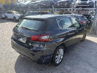 Peugeot 308 1.5 HDI AUTOMAT picture 8