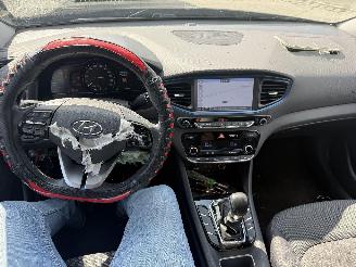 Hyundai Ioniq HEV1.6 GDI EXECUTIVE picture 19