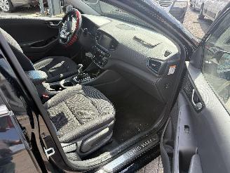Hyundai Ioniq HEV1.6 GDI EXECUTIVE picture 18