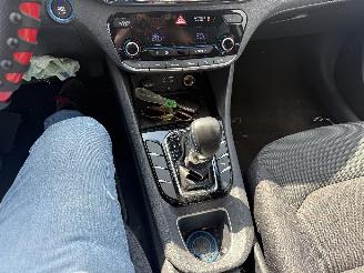 Hyundai Ioniq HEV1.6 GDI EXECUTIVE picture 23