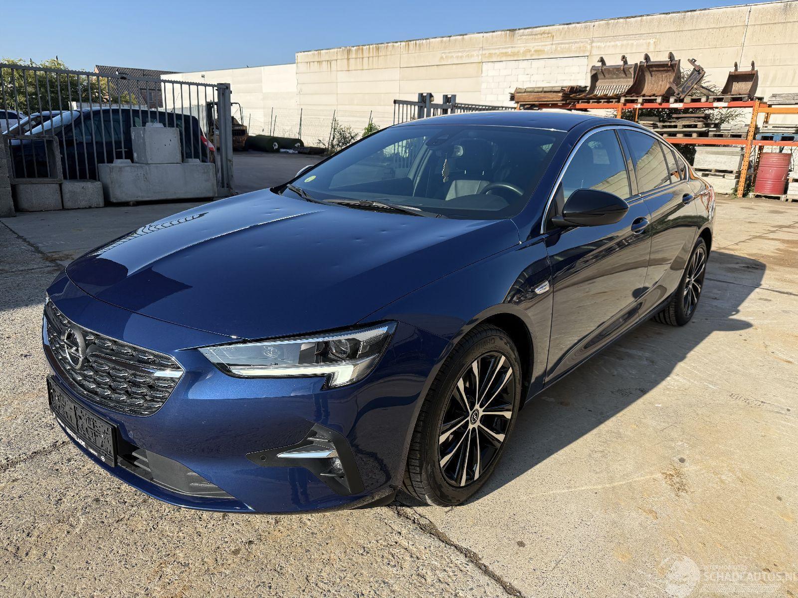 Opel Insignia 1.5 GRAND SPORT