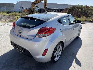 Hyundai Veloster 1.6 picture 4