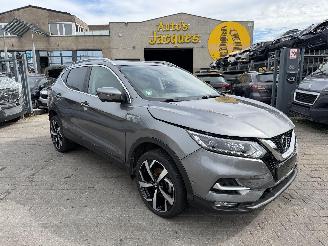 Damaged car Nissan Qashqai 1.3 DIG-T N-CONNECTA 2019/6