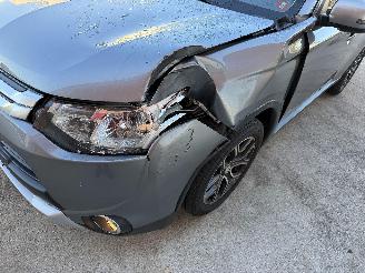Mitsubishi Outlander 2.2 DID AWD 4X4 picture 12