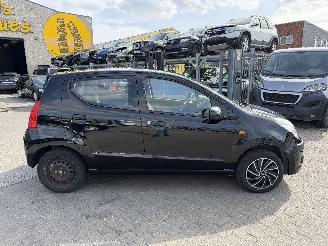 Nissan Pixo 1.0I picture 4