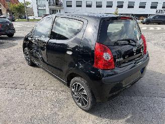 Nissan Pixo 1.0I picture 10
