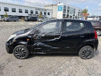 Nissan Pixo 1.0I picture 5