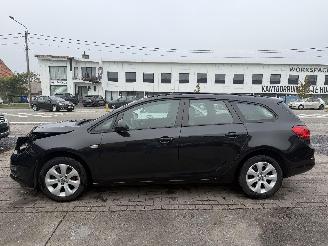Opel Astra SPORTS TOURER picture 5