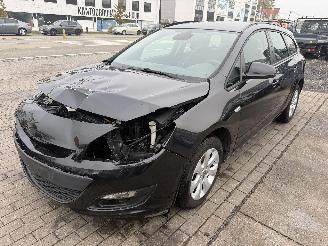 Opel Astra SPORTS TOURER picture 4