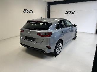 Kia Cee d  picture 5