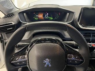 Peugeot 208 ALLURE picture 12