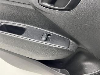 Hyundai I-10  picture 15