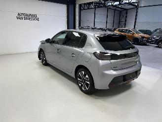 Peugeot 208 ALLURE picture 5