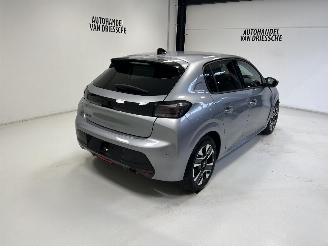 Peugeot 208 ALLURE picture 3