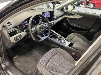 Audi A4 S-TRONIC picture 12