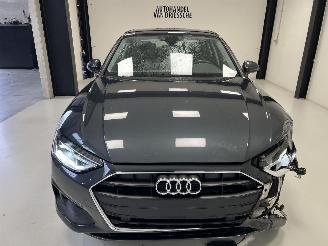 Audi A4 S-TRONIC picture 8
