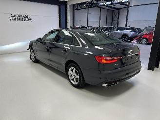 Audi A4 S-TRONIC picture 5