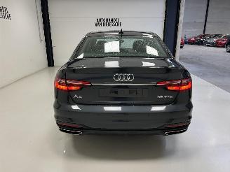 Audi A4 S-TRONIC picture 4