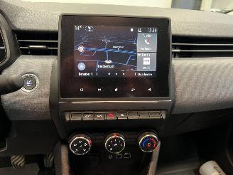 Renault Clio  picture 13