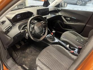 Peugeot 2008  picture 13