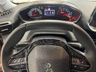 Peugeot 2008  picture 15