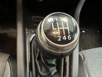 Renault Clio  picture 17