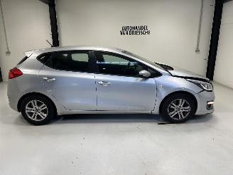 Kia Cee d  picture 2