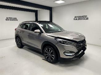 Vaurioauto  passenger cars Hyundai Tucson PANORAMA 2018/8