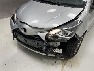 Toyota Yaris HYBRIDE picture 9