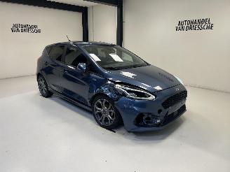uszkodzony samochody osobowe Ford Fiesta ST-LINE 2021/2