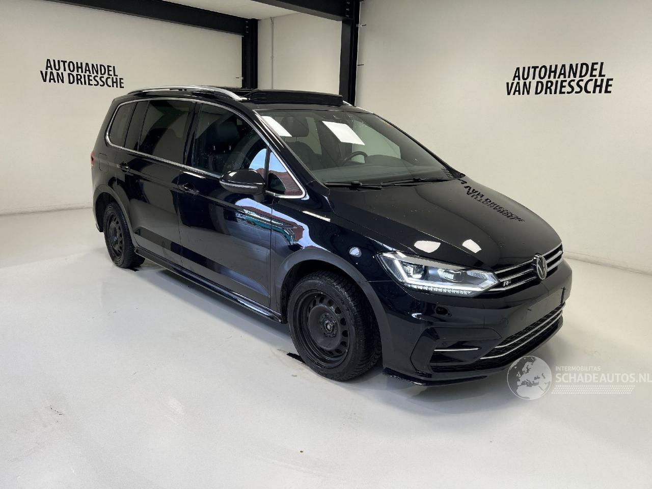Volkswagen Touran R-LINE /DSG/PANO