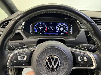 Volkswagen Touran R-LINE /DSG/PANO picture 15